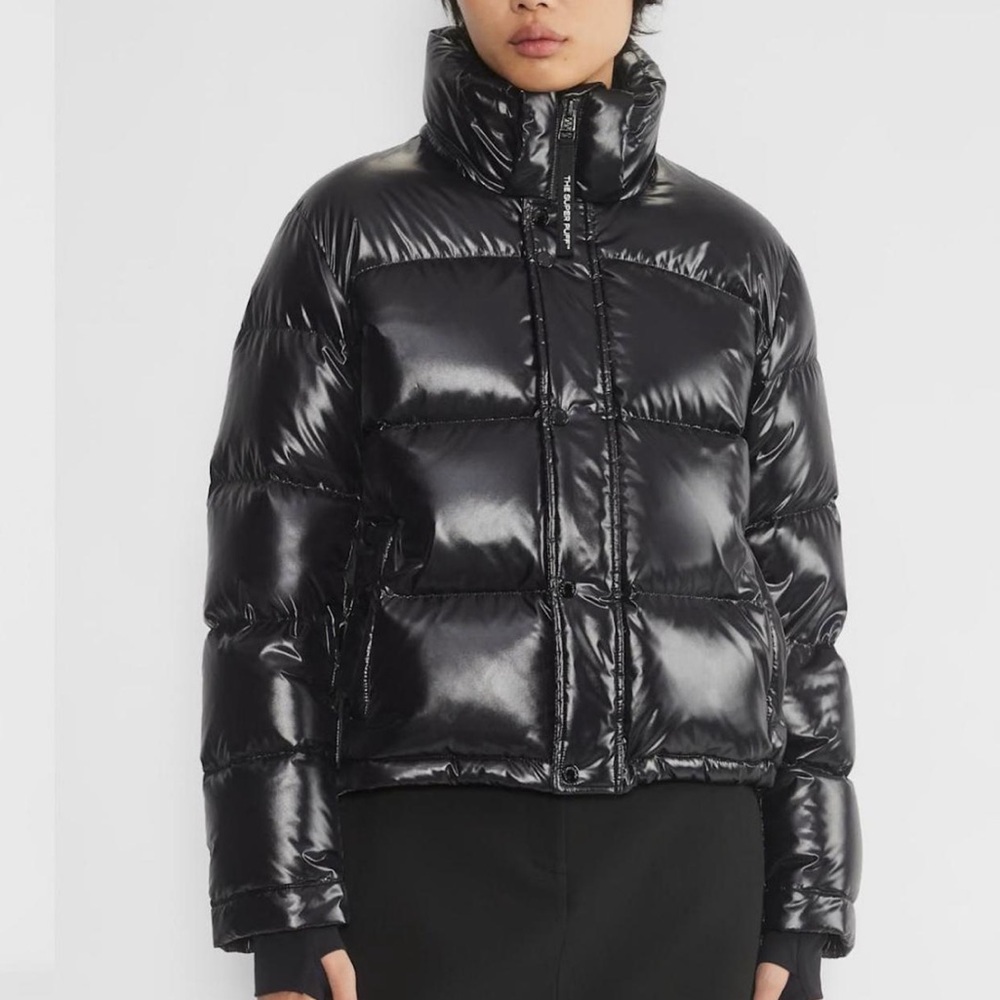 Aritzia superpuff shorty hi gloss